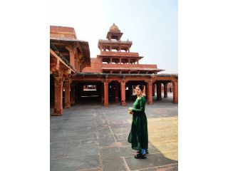 experience-the-magic-of-pink-city-india-small-0