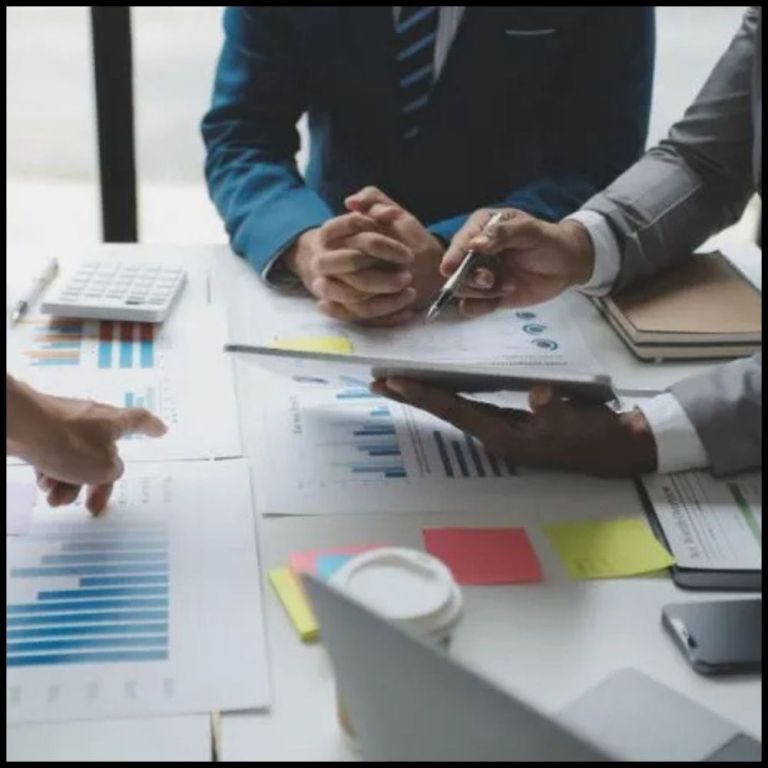 financial-advisory-services-for-growth-and-stability-big-0