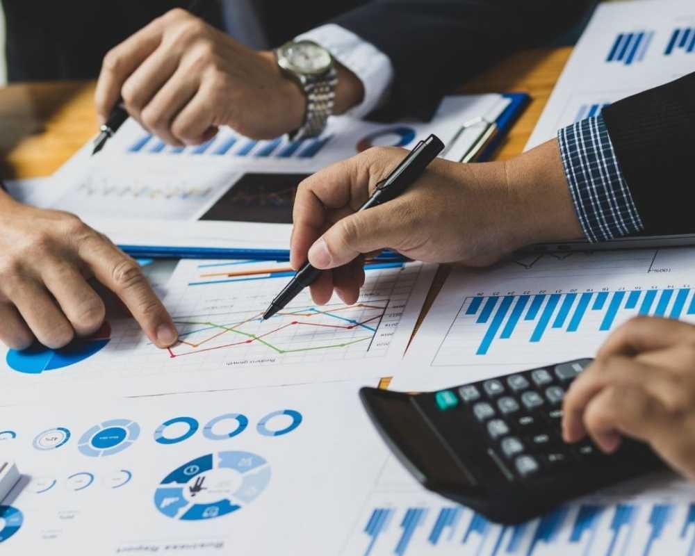financial-advisory-services-for-modern-businesses-kick-advisory