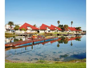 sterkfontein-dam-fishing-accommodation-small-0