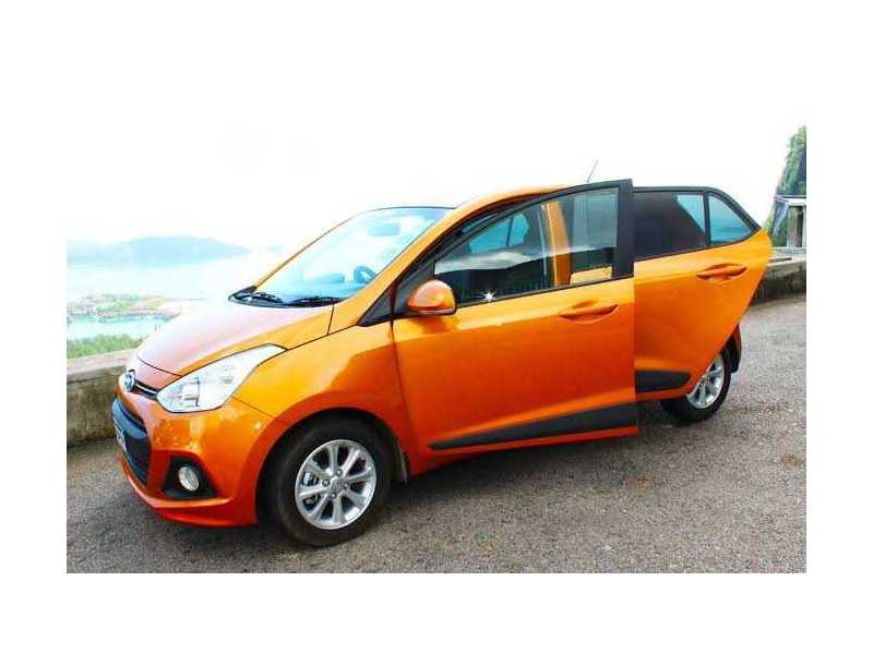 rent-a-car-mahe-seychelles-small-0